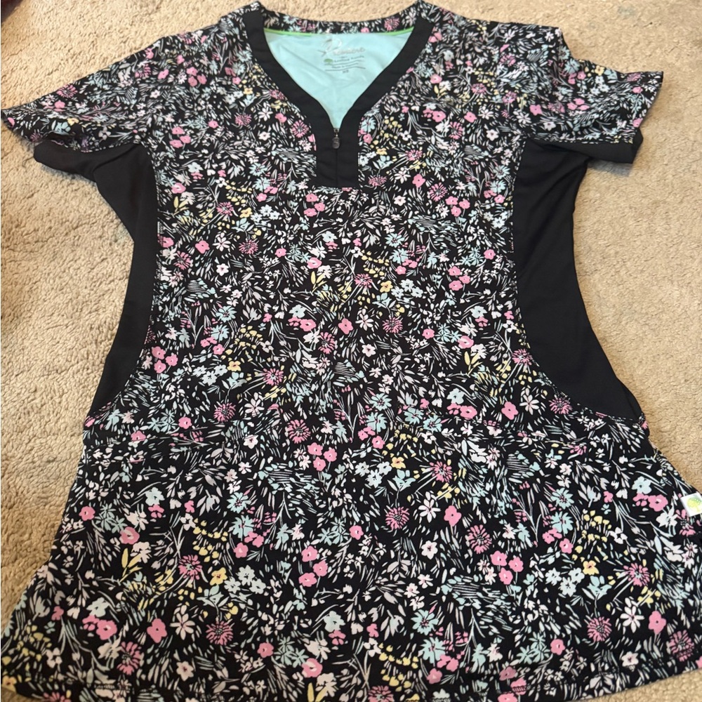 Healing Hands Floral Print scrub top